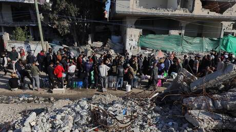 إسرائيل ترفض السماح بعبور شاحنة مساعدات متجهة إلى غزة بسبب مقص طبي (صورة)