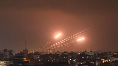 مراسلنا: صفارات الإنذار تدوي في غلاف غزة إثر اطلاق رشقة صواريخ من القطاع