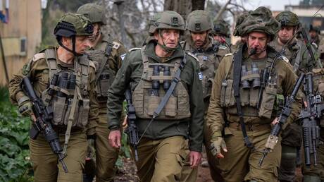 مصدر: رئيس أركان الجيش الإسرائيلي وبخ قائدا عسكريا كبيرا انتقد طريقة قيادة الحرب على غزة