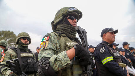 العثور على 7 جثث بزي عسكري قرب الحدود الأمريكية المكسيكية