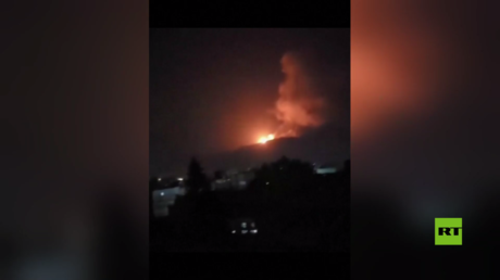 بالفيديو.. انفجارات في العاصمة اليمنية