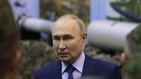 بوتين يقارن بين النفقات العسكرية لروسيا والولايات المتحدة