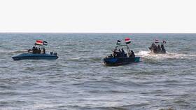 شركة أمبري: اندلاع حريق على متن سفينة إسرائيلية تم استهدافها قرب عدن