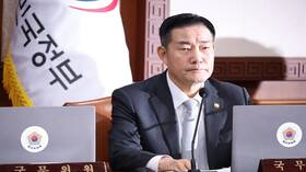 وزير الدفاع الكوري الجنوبي يدعو إلى تدريبات واقعية تحسبا لأي غزو من الجارة الشمالية