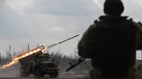 الجيش الروسي يستهدف مركز صنع قرار للقوات الأوكرانية ويحرر بلدة في دونيتسك