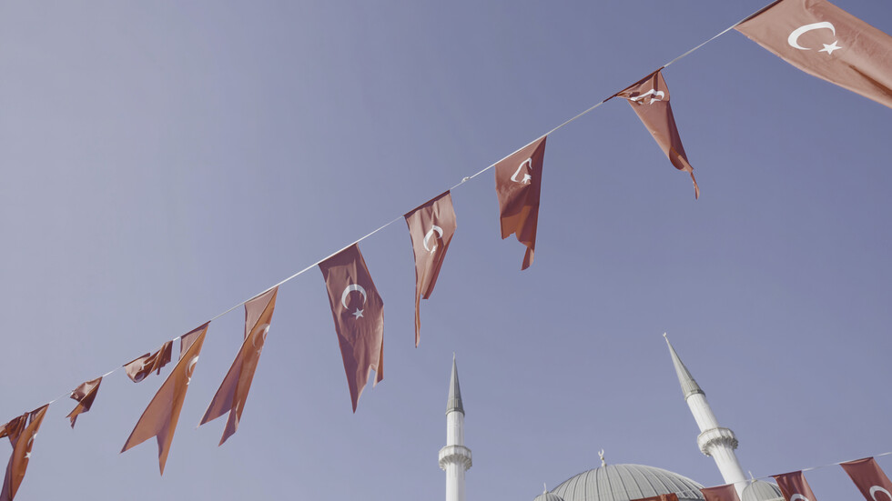 خبيرة توضح سبب خسارة الحزب الحاكم التركي في انتخابات رؤساء البلديات