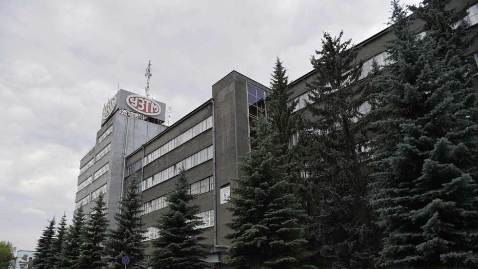 حريق في مصنع "أورالماش" في يكاتيرينبورغ (فيديو + صور)