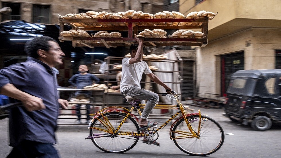 الحكومة المصرية تعلن عن ضبط كبير للأسعار لاستقبال عيد الفطر