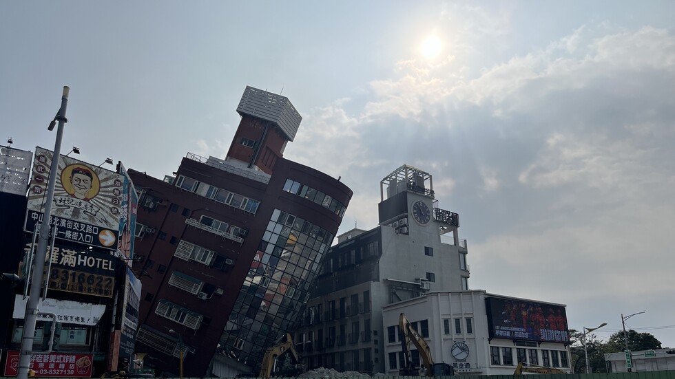 بعد 3 أيام من الزلزال المدمر.. أكثر من 600 شخص عالقون في مواقع معزولة بتايوان