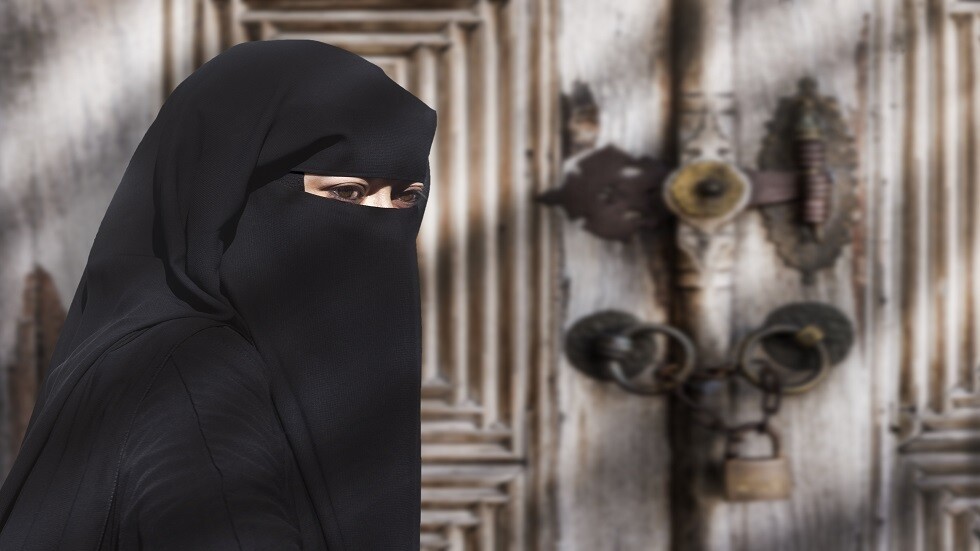 مصر .. قرار قضائي جديد بشأن حظر النقاب في المدارس