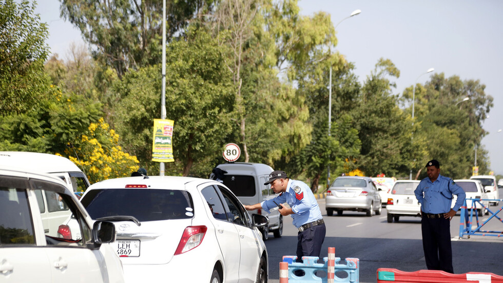 إصابة ياباني في هجوم انتحاري جنوب باكستان