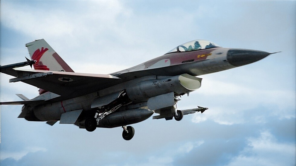 "بيلد": إسرائيل نسقت هجومها على إيران مع الولايات المتحدة