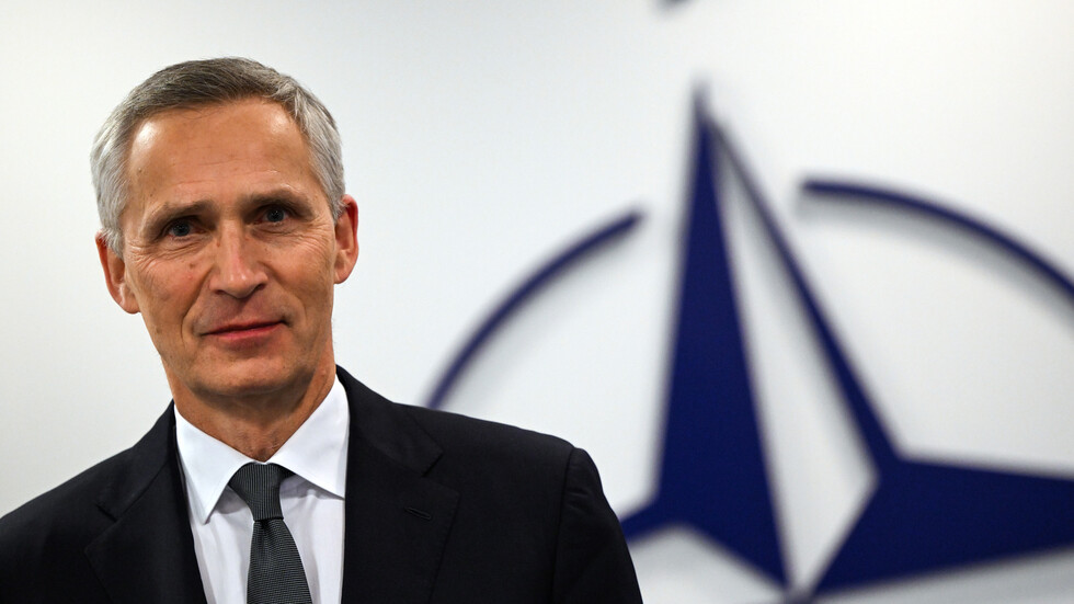 ستولتنبرغ: بعض أعضاء "الناتو" أرسلوا مستشارين عسكريين إلى أوكرانيا
