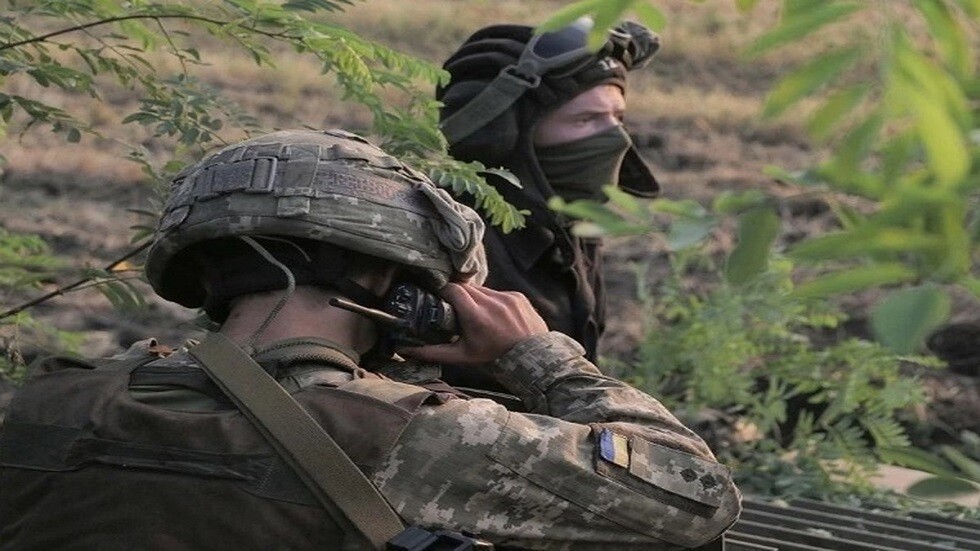 خبير عسكري: القوات الأوكرانية لم تقم بإجلاء جثث القتلى في بيلوغوروفكا منذ أكثر من شهر