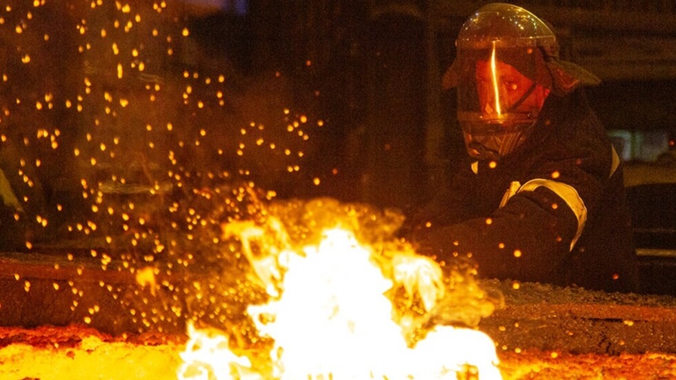 شركة تعدين روسية عملاقة تنقل بعض إنتاجها إلى الصين