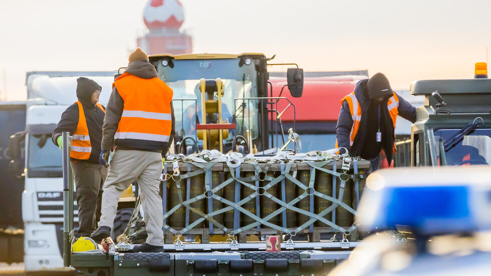 واشنطن: المساعدات العسكرية ستصل أوكرانيا خلال أيام