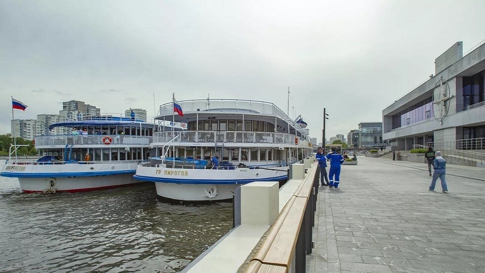 افتتاح موسم الملاحة الصيفية في نهر موسكو