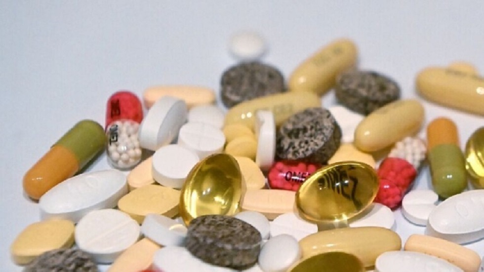 طبيب يقيّم فعالية الأدوية الخاصة بتحسين القدرة الجنسية طبيب يقيّم فعالية الأدوية الخاصة بتحسين القدرة الجنسية