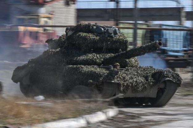 الدبابات الروسية تتسلح بمنظومات حماية جديدة