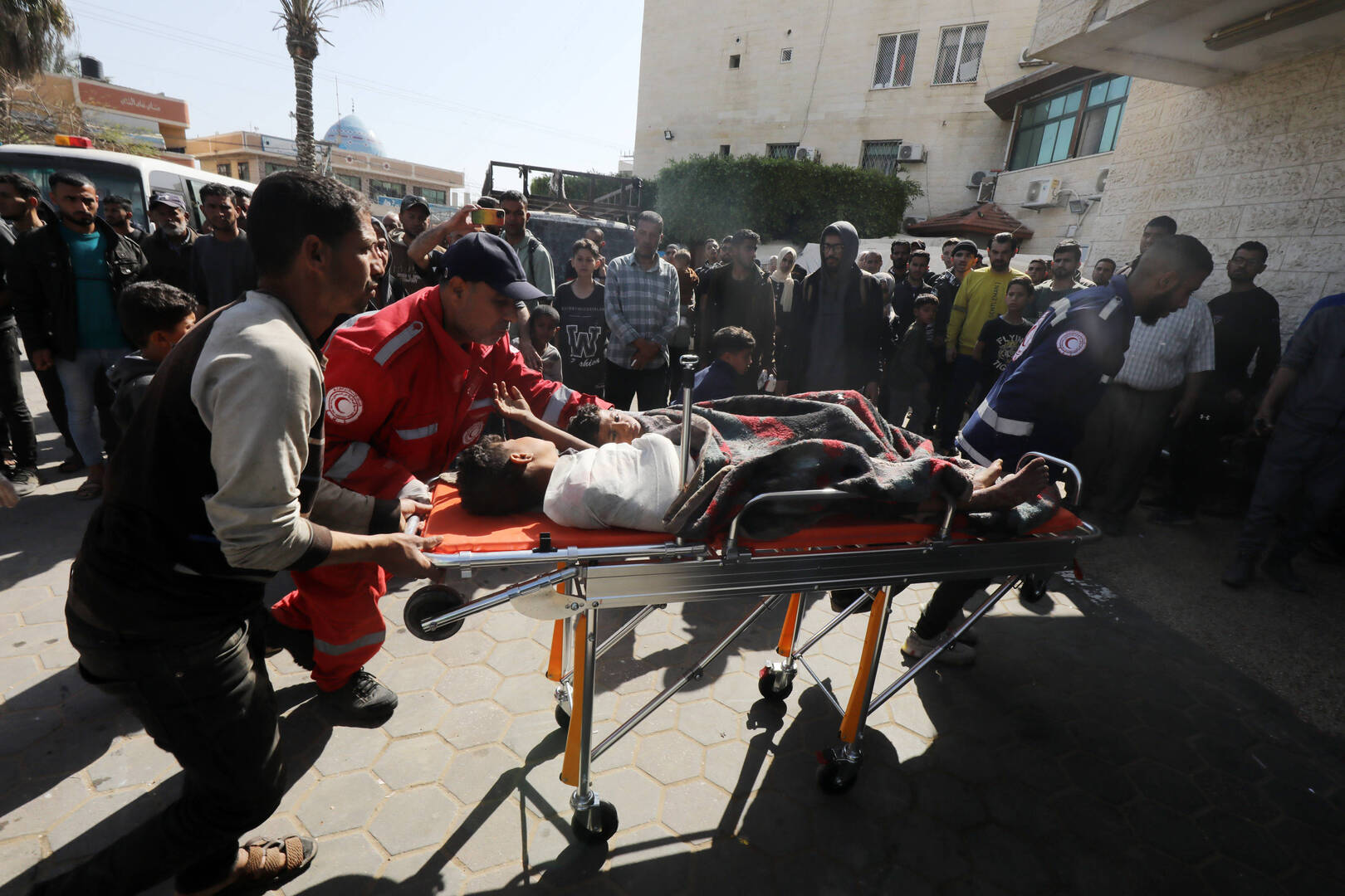 صحة غزة: ارتفاع حصيلة ضحايا القصف الإسرائيلي إلى 33137 قتيلا و 75815 إصابة