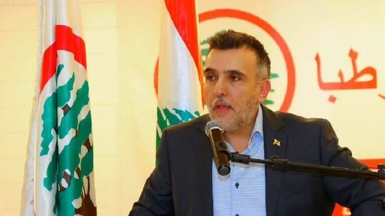 بعد مقتل مسؤول حزبي.. وزير الداخلية اللبناني يدعو إلى التشدد في تطبيق القوانين على اللاجئين السوريين