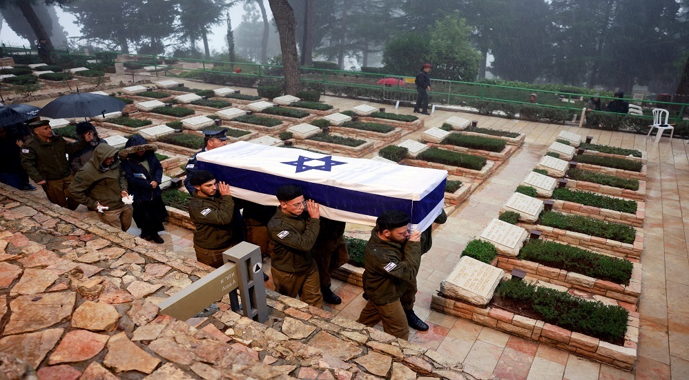 جنازة أحد الجنود الإسرائيلي الذين قتلوا في معارك قطاع غزة
