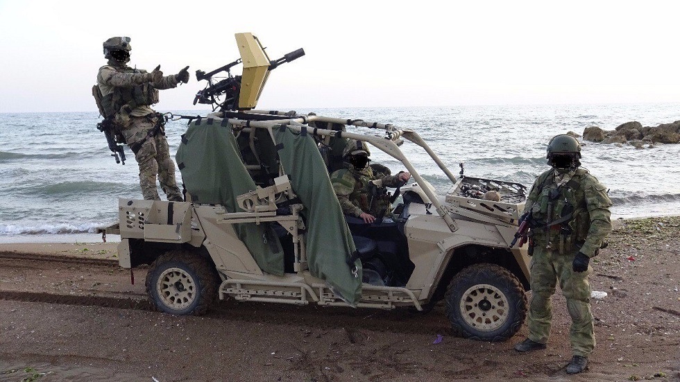 القوات الخاصة الروسية تستخدم عربات "باغي" الخفيفة المزودة برشاش رباعي المواسير (فيديو)