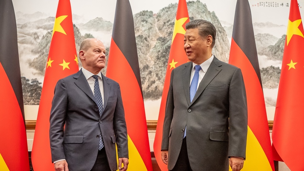 الرئيس الصيني شي جين بينغ والمستشار الألماني أولاف شولتس (16 أبريل 2024)