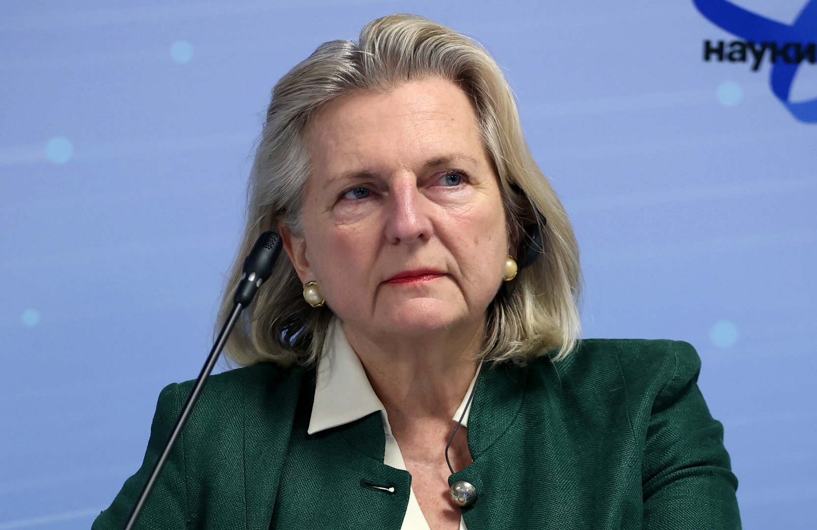 وزيرة الخارجية النمساوية السابقة كارين كنايسل