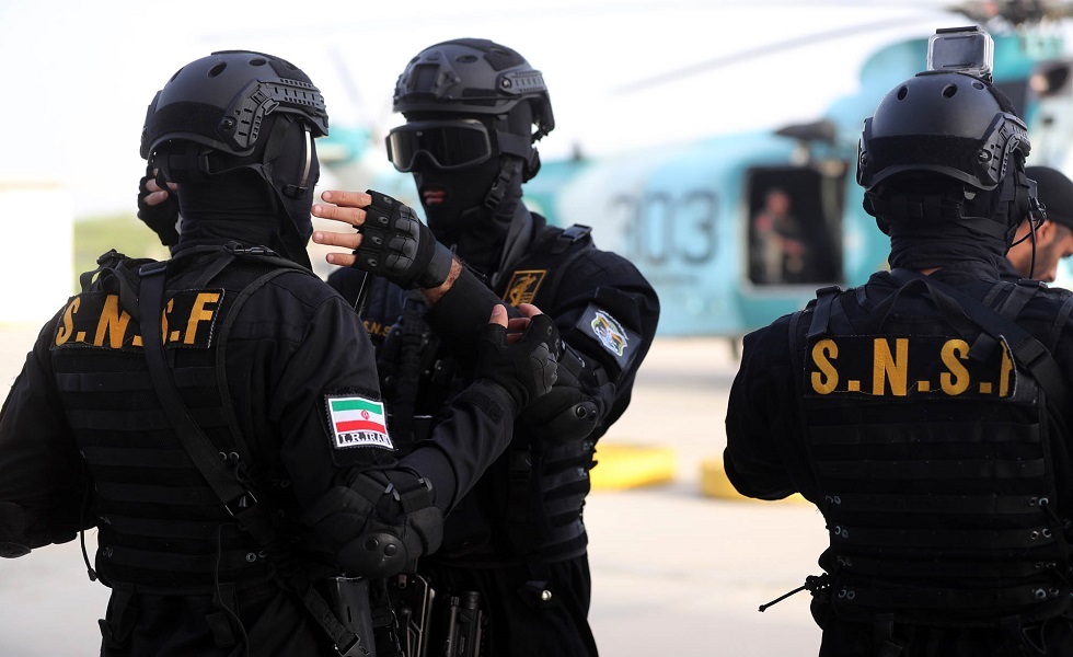 عناصر من الحرس الثوري الإيراني خلال مناورات مشتركة مع جيوش من دول أخرى