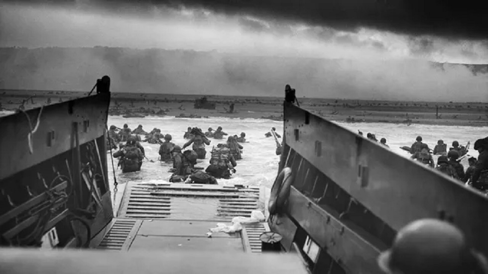 إنزال القوات الأولى  في نورماندي. صباح يوم 6 يونيو 1944