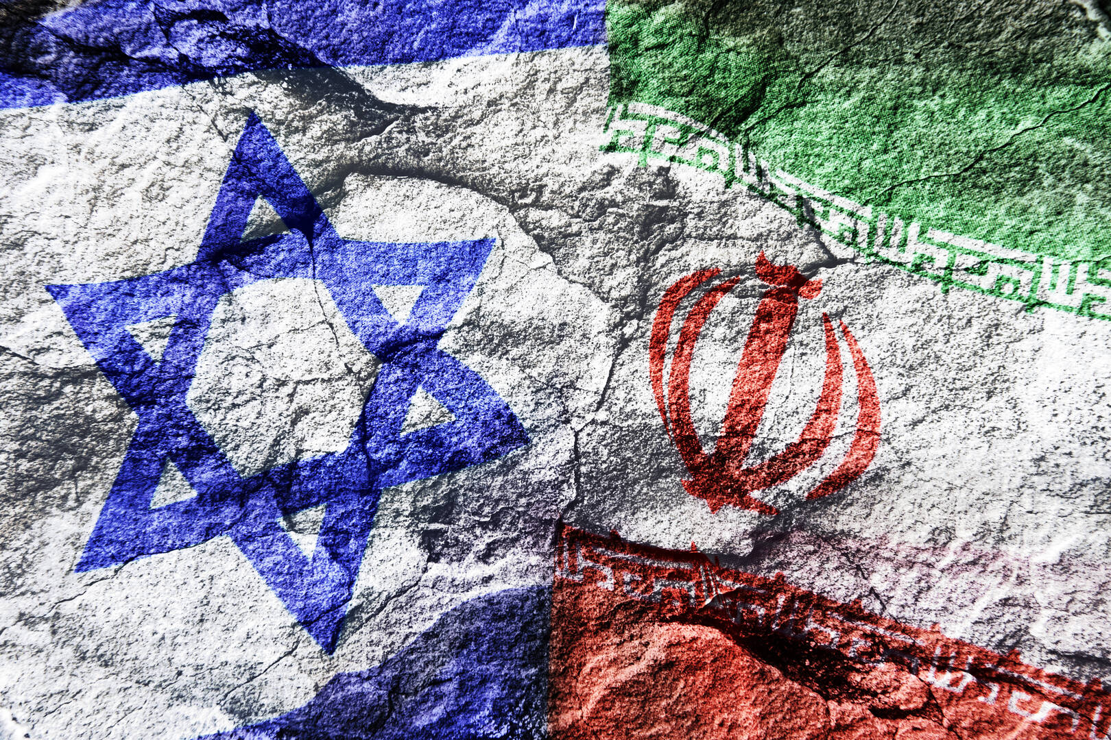وسائل إعلام: إسرائيل كانت تدرس شن هجوم واسع على إيران يوم الاثنين الماضي