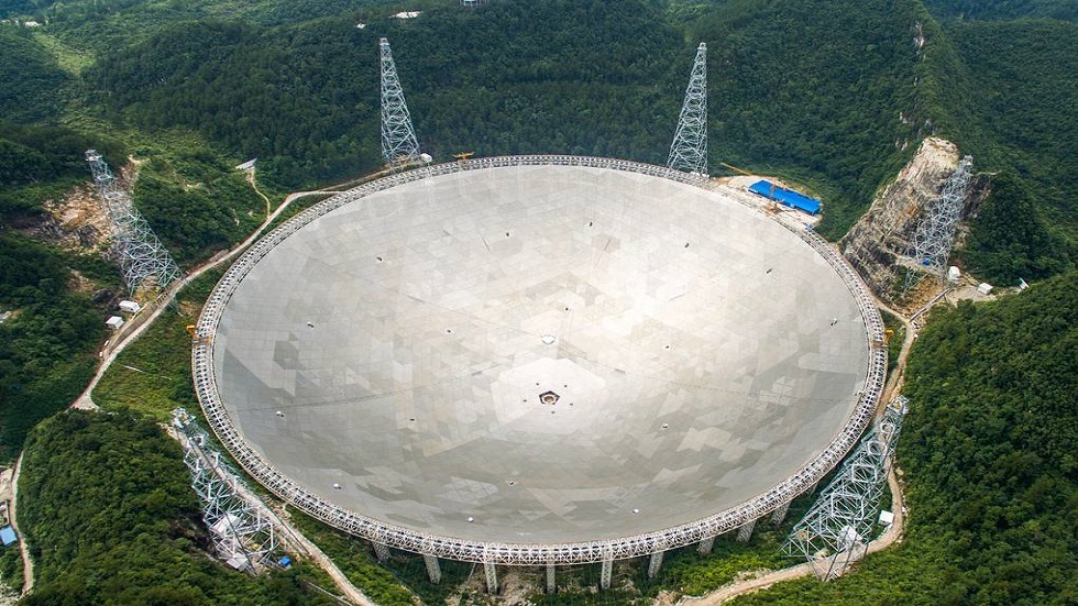 الصين.. أهم اكتشافات أكبر تلسكوب راديوي في العالم