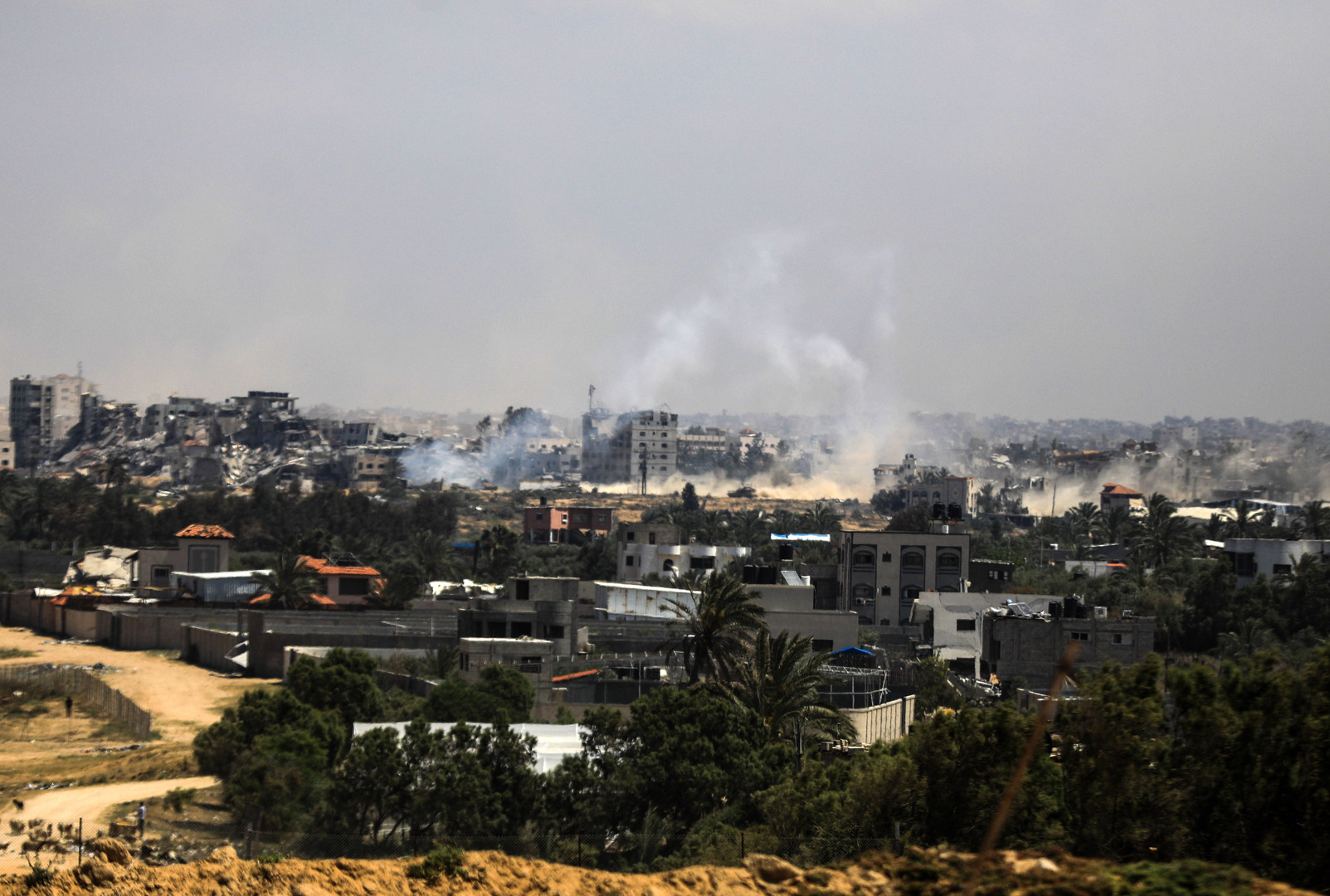 بالأرقام.. رئيس بلدية النصيرات يكشف مخلفات الحرب الإسرائيلية