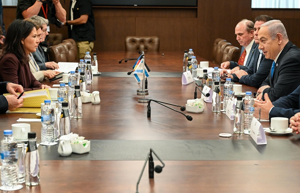 رئيس الوزارء الإسرائيلي نتنياهو ووزيرة الخارجية الألمانية أنالينا بيربوك