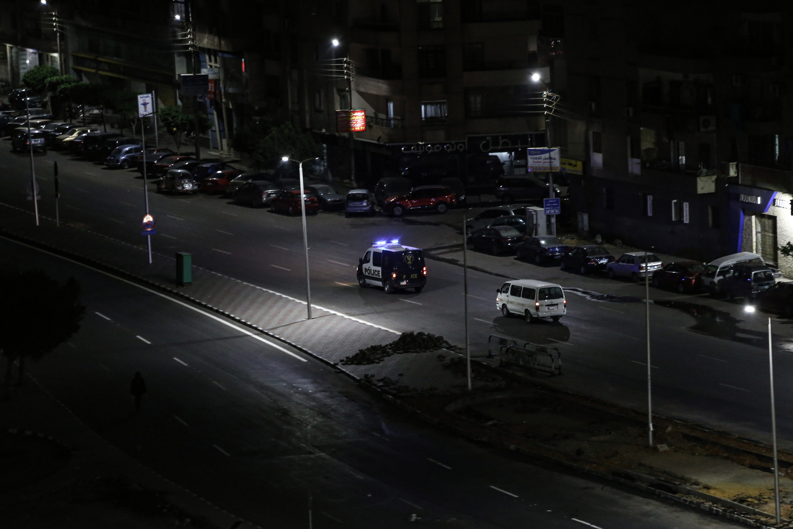 بقيا دون طعام لمدة 3 أيام.. واقعة تهز قرية مصرية والأمن يتدخل (صورة) بقيا دون طعام لمدة 3 أيام.. واقعة تهز قرية مصرية والأمن يتدخل (صورة)