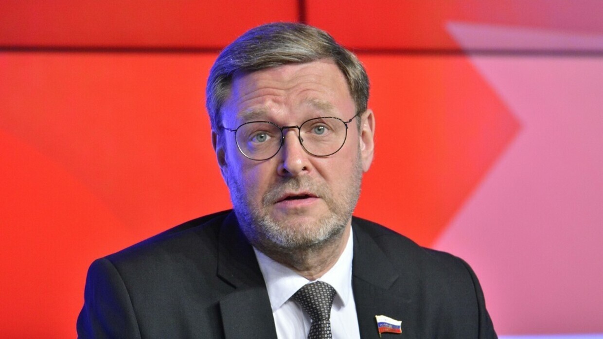 كوساتشيف: رئاسة زيلينسكي لأوكرانيا تحولت إلى كارثة وطنية للبلاد