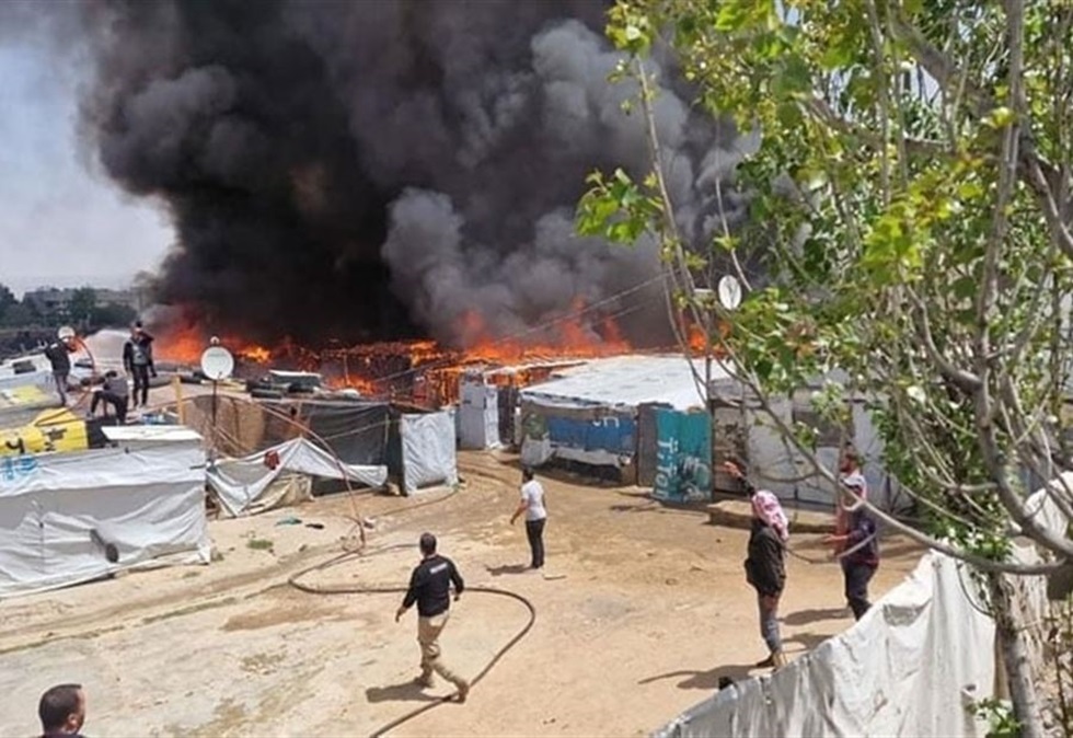 لبنان.. حريق كبير في مخيم للنازحين السوريين