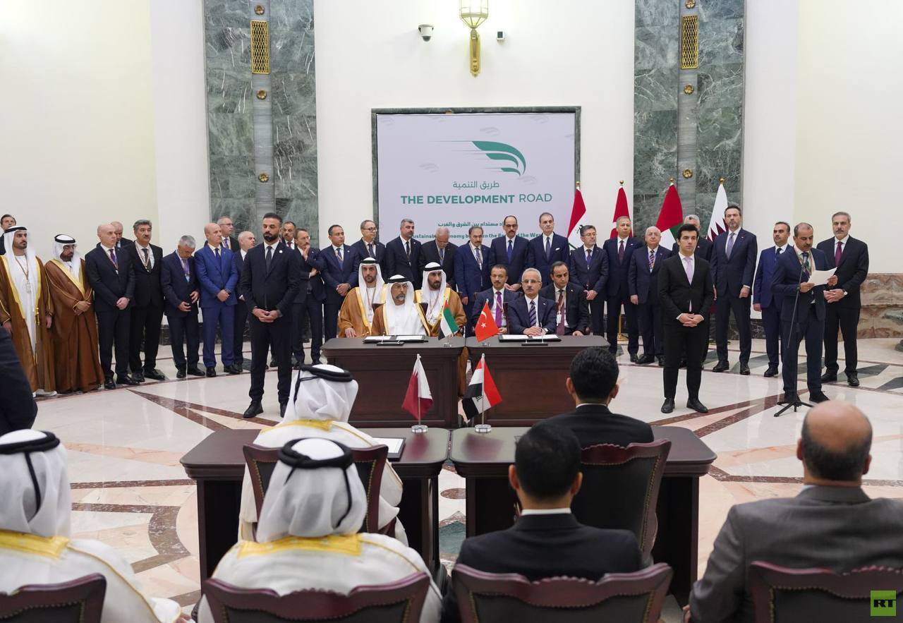 بحضور أردوغان والسوداني.. توقيع مذكرة تفاهم رباعية بين العراق وتركيا وقطر والإمارات