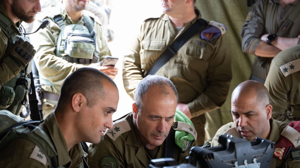 وزير المالية الإسرائيلي يهاجم رئيس المخابرات المستقيل