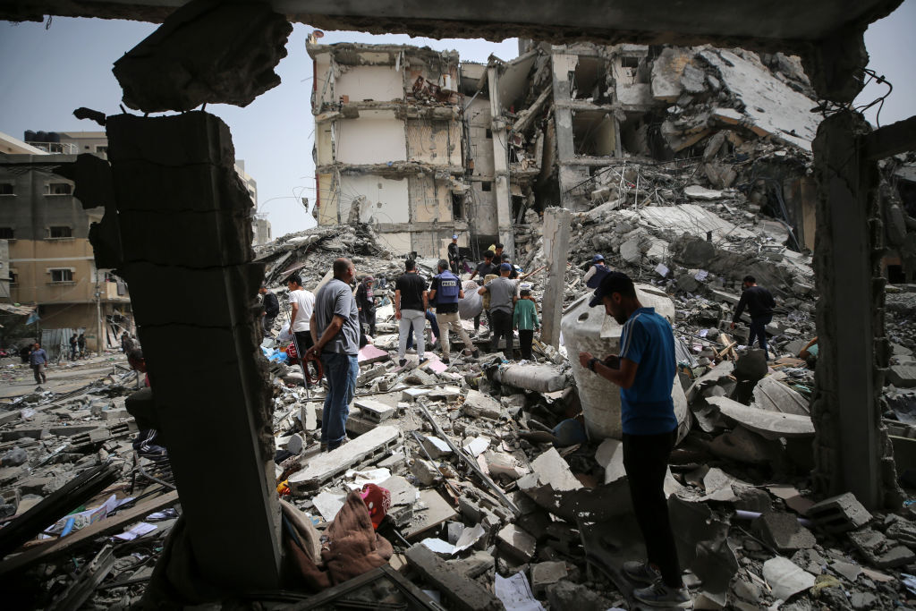 قتلى وجرحى بقصف إسرائيلي على مناطق متفرقة في غزة (فيديو)