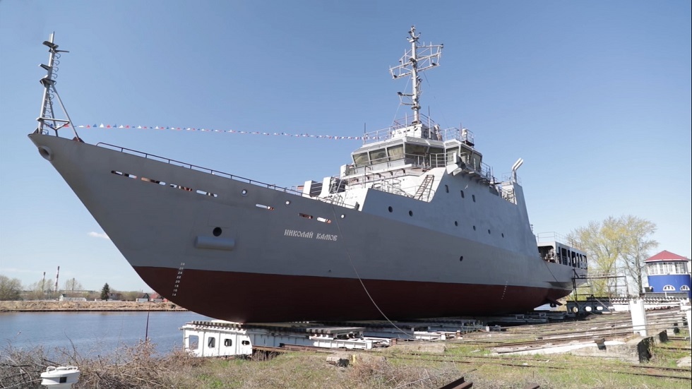 روسيا تنزل إلى المياه سفينة عسكرية جديدة