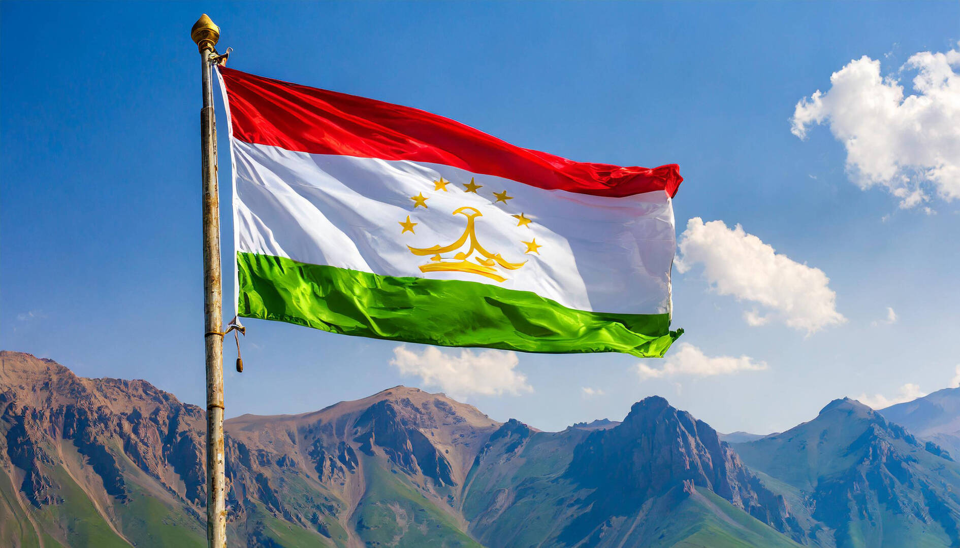 خارجية طاجيكستان توصي مواطنيها بالامتناع عن السفر إلى روسيا
