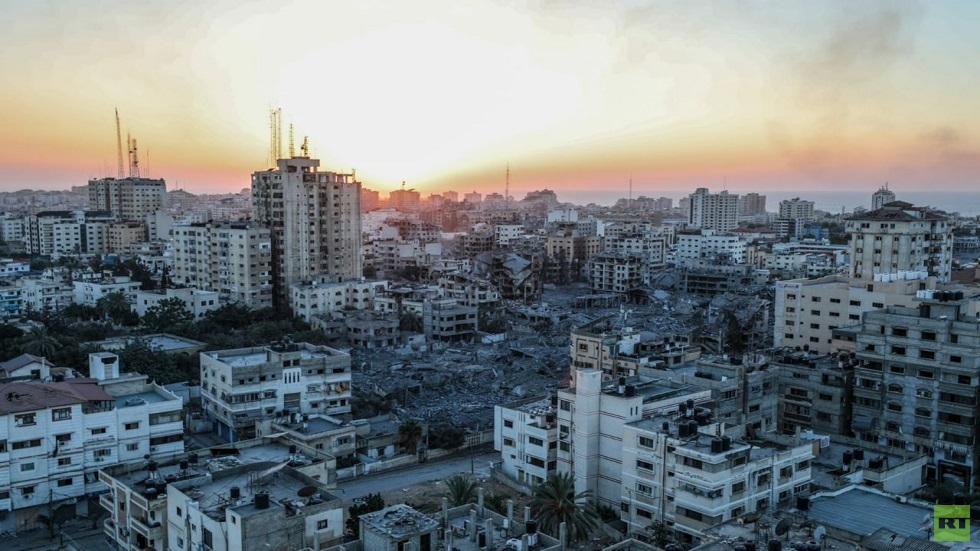 كشاهد من الدمار في قطاع غزة