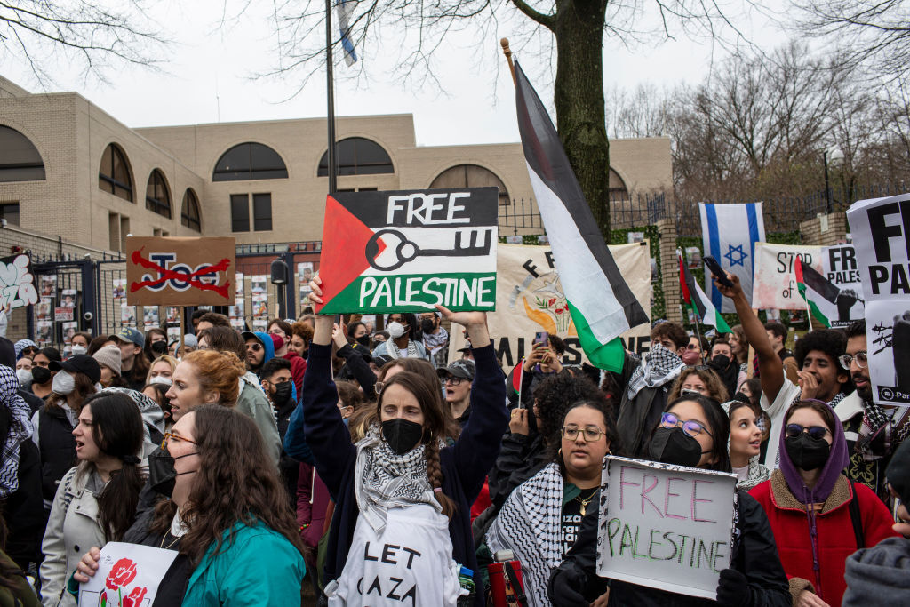 وقفة احتجاجية أمام السفارة الإسرائيلية في واشنطن.