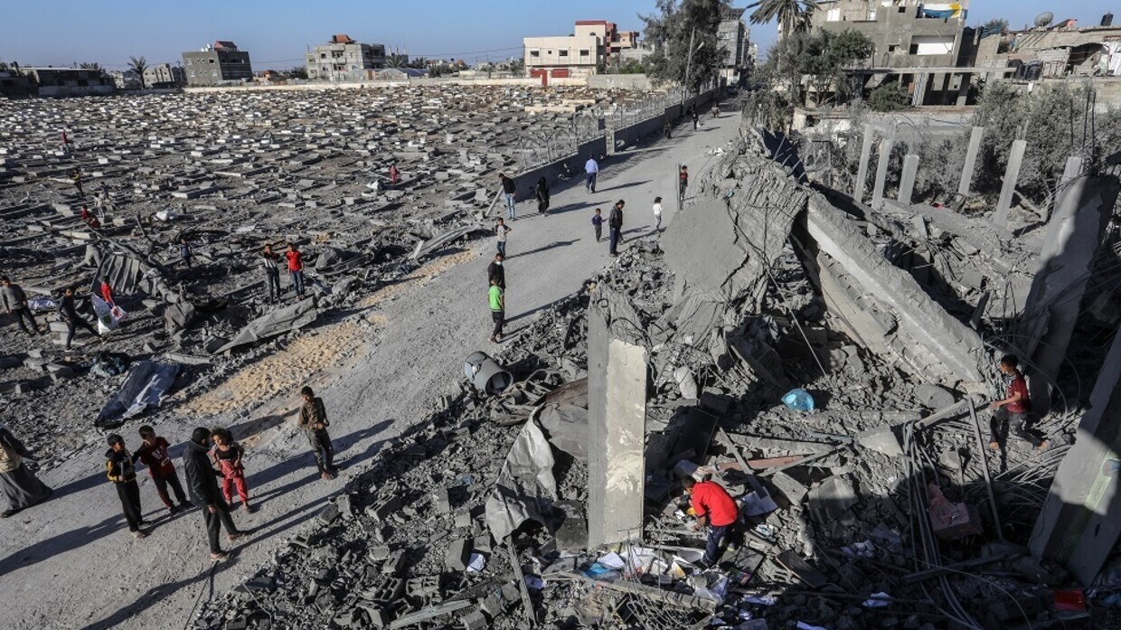 أمير قطر يبحث في اتصال هاتفي مع الرئيس المصري تطورات الوضع بغزة