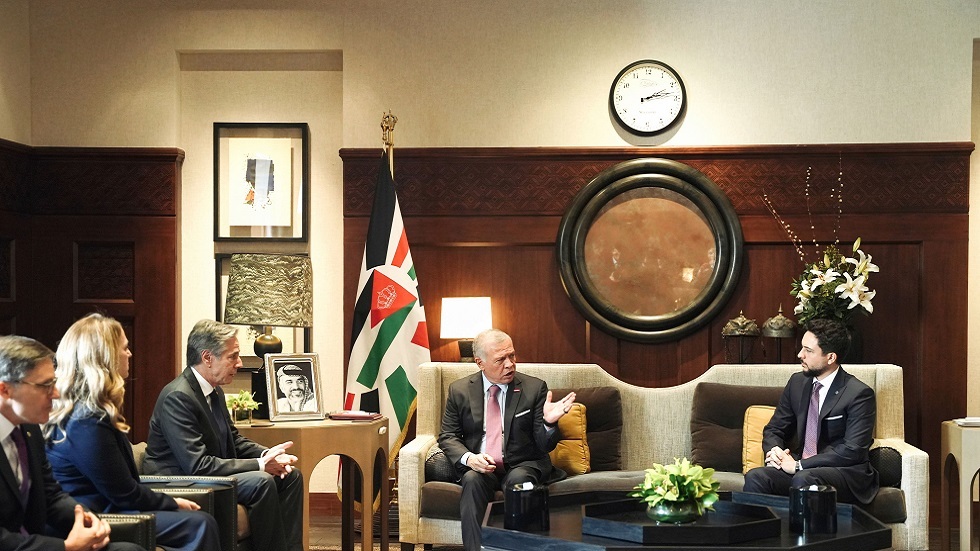 العاهل الأردني يؤكد لبلينكن ضرورة الوقف الفوري لإطلاق النار في غزة