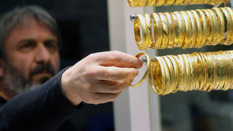 خبيرة: ارتفاع أسعار الذهب مرتبط بإيران