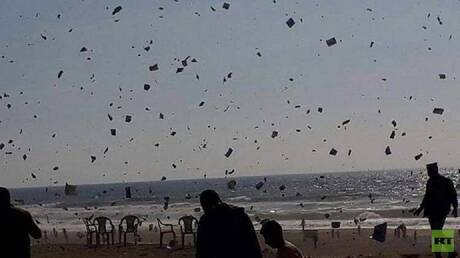 "امتنعوا عن الرجوع!"..  الطائرات الإسرائيلية تحذر سكان وسط غزة (صورة)