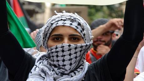صحيفة إيطالية: طلاب ينظمون اعتصاما مؤيدا لفلسطين في جامعة 
